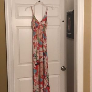 Love... ady summer maxi dress gorgeous SZ M